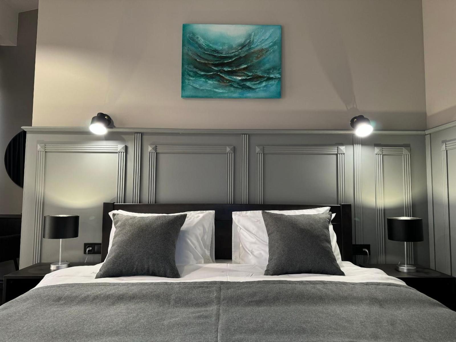 Aqvium Hotel Dnipro Ngoại thất bức ảnh