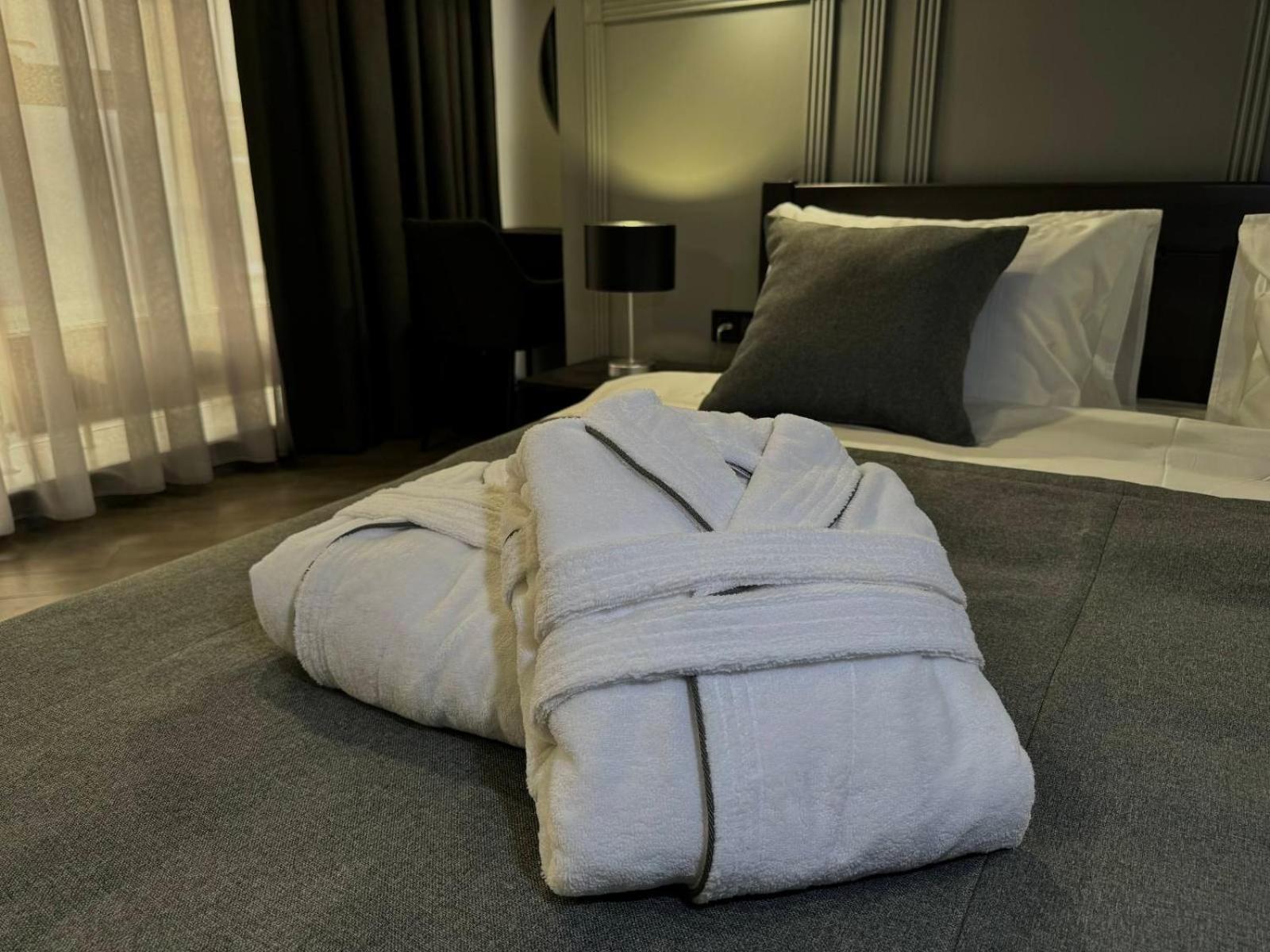Aqvium Hotel Dnipro Ngoại thất bức ảnh