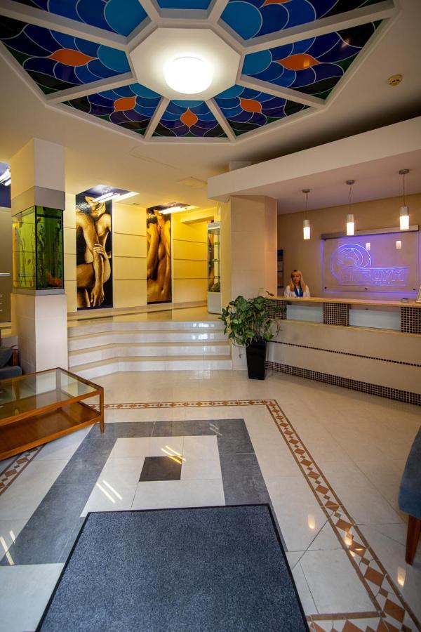 Aqvium Hotel Dnipro Ngoại thất bức ảnh